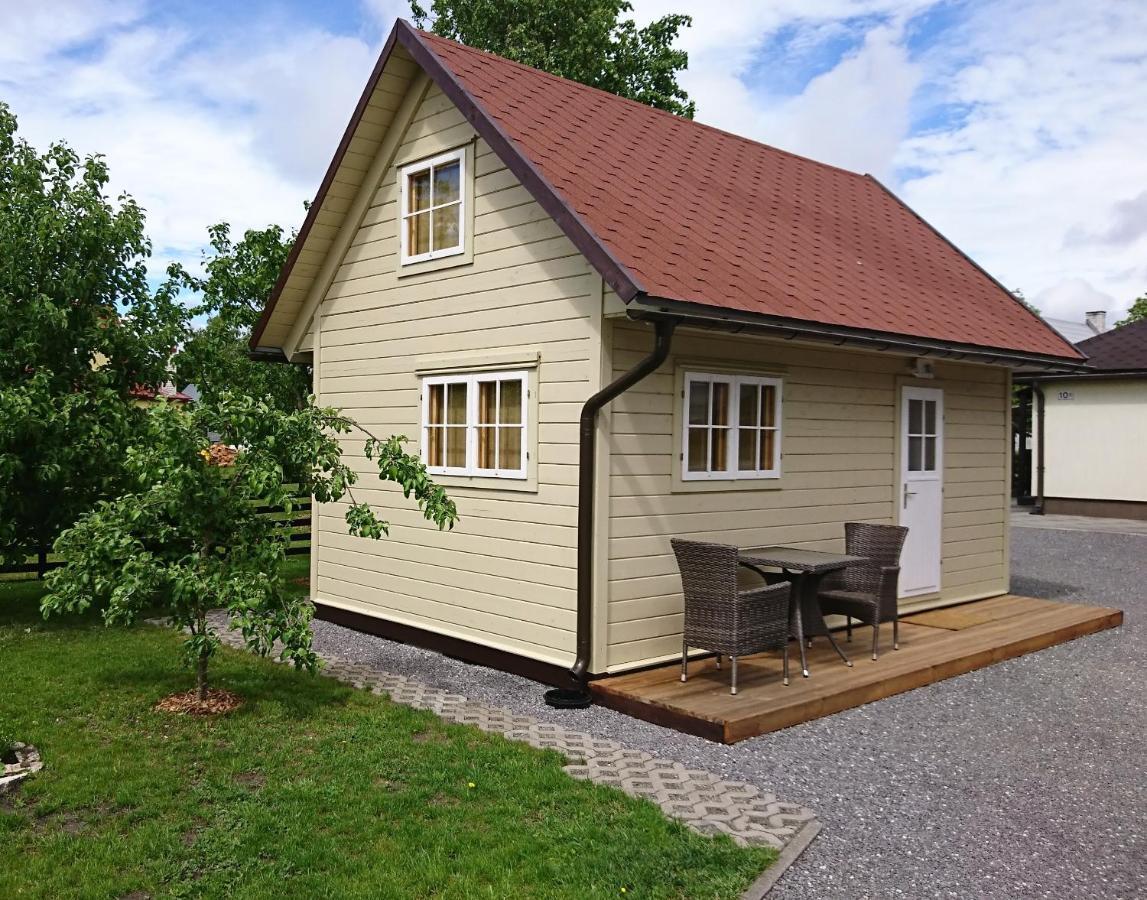 Aadel Guesthouse Пярну Екстериор снимка